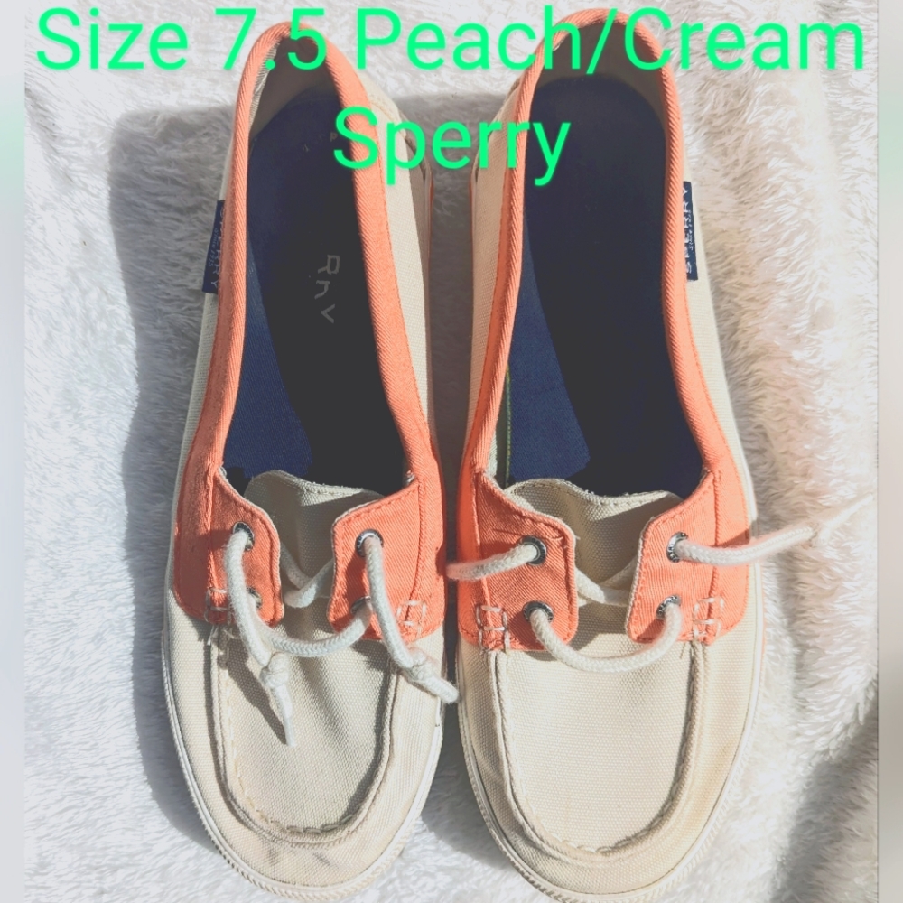 Sperry Peach/Cream Boat shoes